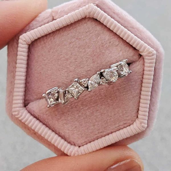 band rings huitan fashion geometric cubic zirconia wedding bands women rings silver color temperament female finger-ring party jewelry 2023
band rings huitan fashion geometric cubic zirconia wedding bands women rings silver color temperament female finger-ring party jewelry 2023