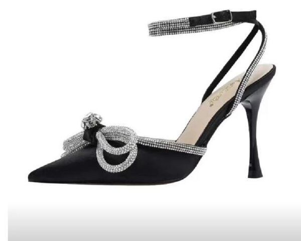 banquet mach&mach satin sandals womens leather sole high heels black pink diamond chain decoration women high heeled luxury designers din
banquet mach&mach satin sandals womens leather sole high heels black pink diamond chain decoration women high heeled luxury designers din