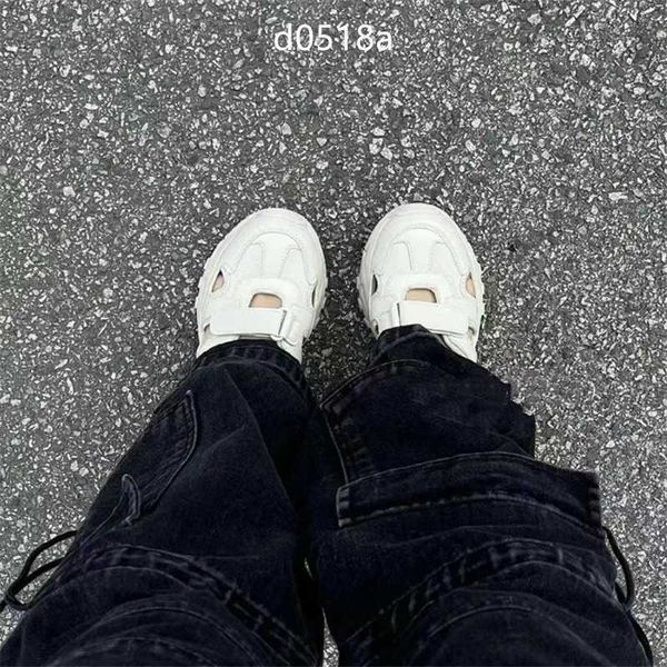 2023 summer new fashion brand hollow breathable thick sole elevated velcro casual couple sandals, Black
2023 summer new fashion brand hollow breathable thick sole elevated velcro casual couple sandals, Black
