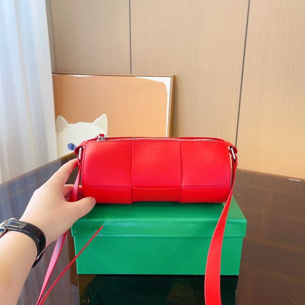 cylinder designer bags women men drum shoulder bags crossbody purse portable fine chain high-capacity round bag 230524
cylinder designer bags women men drum shoulder bags crossbody purse portable fine chain high-capacity round bag 230524
