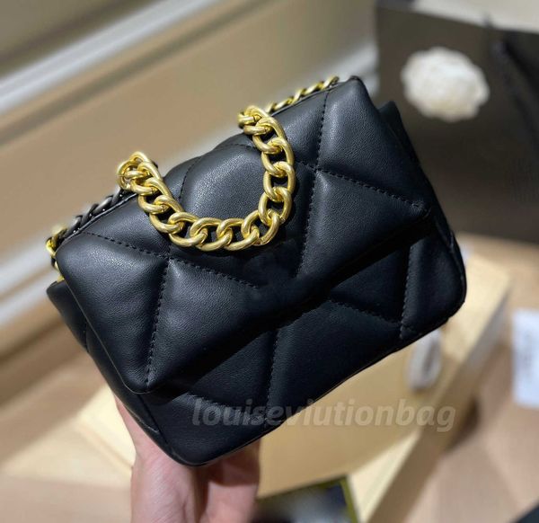 designer handbag shoulder chain bag luxury women cc lambskin crossbody bag fashion lady metal chain clutch flap totes bags thread purse
designer handbag shoulder chain bag luxury women cc lambskin crossbody bag fashion lady metal chain clutch flap totes bags thread purse