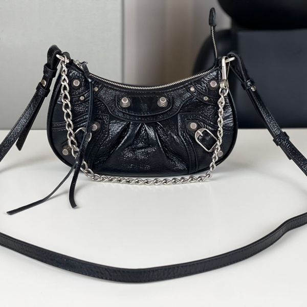 10a women's shopping bag fashion handbag women's tote shoulder cross half moon luxury leather classic vintage purse purse handling
10a women's shopping bag fashion handbag women's tote shoulder cross half moon luxury leather classic vintage purse purse handling