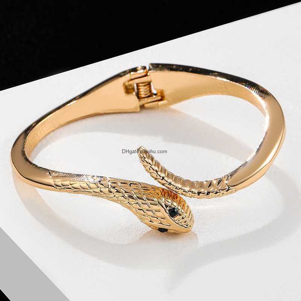 designer luxury belgary brand tulu black eyed snake bracelet high grade cool style personalized niche fashion alloy headpiece
designer luxury belgary brand tulu black eyed snake bracelet high grade cool style personalized niche fashion alloy headpiece