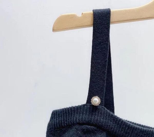 t-shirt knit camis women 2021 spring summer black sleeveless buttons female sling top, White
t-shirt knit camis women 2021 spring summer black sleeveless buttons female sling top, White