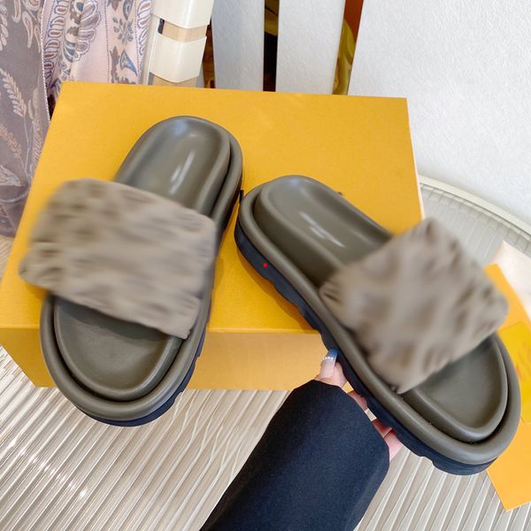 2023 fashion slippers foam runners designer slide for women shoes flip flops orange desert bone brown luxury sandals blue onyx glow green wo, Black
2023 fashion slippers foam runners designer slide for women shoes flip flops orange desert bone brown luxury sandals blue onyx glow green wo, Black