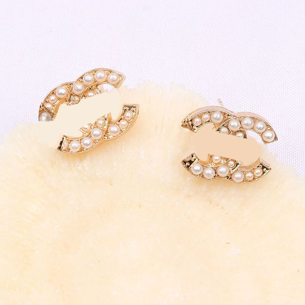luxury designer brand letters stud earring famous women double letter pearl studs earrings wedding party jewerlry high quality, Golden;silver
luxury designer brand letters stud earring famous women double letter pearl studs earrings wedding party jewerlry high quality, Golden;silver