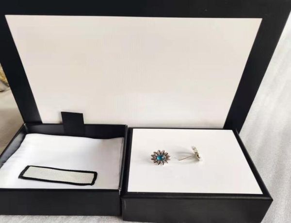 luxury design earrings for woman retro simple silverplated lover earring trend couple jewelry supply9484900, Silver
luxury design earrings for woman retro simple silverplated lover earring trend couple jewelry supply9484900, Silver