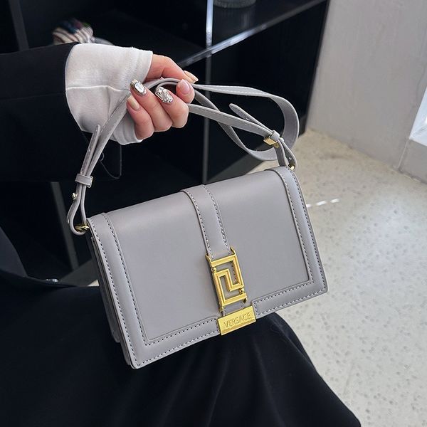 women's handbags leather metal chain square flap bags clutch bag females shoulder bags solid color casual classic crossbody bags
women's handbags leather metal chain square flap bags clutch bag females shoulder bags solid color casual classic crossbody bags