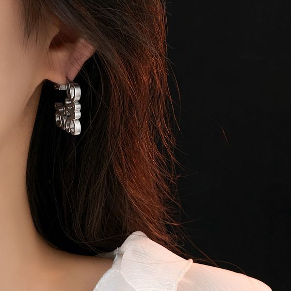 designer fashion womens earrings and lady solid color stud gift for girlfriend and wife wedding party loewe earrings erring stud jewelry, Golden;silver
designer fashion womens earrings and lady solid color stud gift for girlfriend and wife wedding party loewe earrings erring stud jewelry, Golden;silver