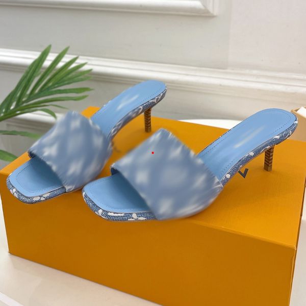 2023 fashion summer slides slippers ladies shoes metallic slide sandals casual flat slippers for women beach low heel sandals size 35-40 wit, Black
2023 fashion summer slides slippers ladies shoes metallic slide sandals casual flat slippers for women beach low heel sandals size 35-40 wit, Black