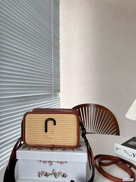 2023 new camera bag luxury designer women's woven small square bag large capacity fashion versatile detachable shoulder strap single sh
2023 new camera bag luxury designer women's woven small square bag large capacity fashion versatile detachable shoulder strap single sh
