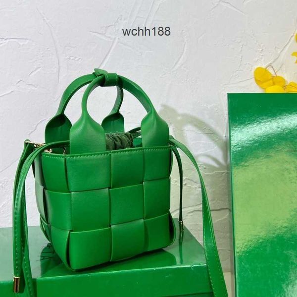 bottegas one bag crossbody evening bags leather 2023 designer mini girl woven shoulder cassette tote bucket basket handheld versatile women
bottegas one bag crossbody evening bags leather 2023 designer mini girl woven shoulder cassette tote bucket basket handheld versatile women