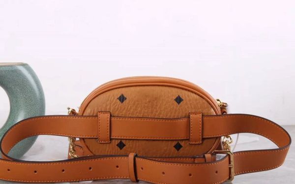2023 new fashion new m print waist bags men's and women's large-capacity slant pockets high quality
2023 new fashion new m print waist bags men's and women's large-capacity slant pockets high quality