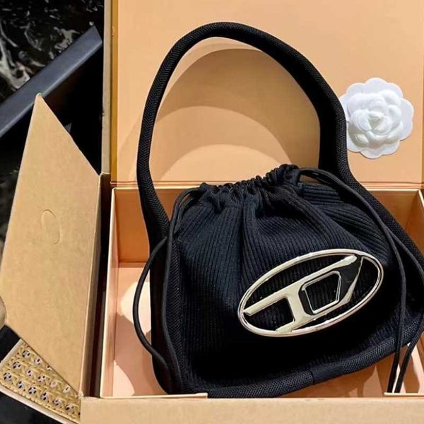 candy 2023 suitcase underarm and new bag color drawstring dinner metal dijia thread knitted handbag one shoulder portable bucket
candy 2023 suitcase underarm and new bag color drawstring dinner metal dijia thread knitted handbag one shoulder portable bucket