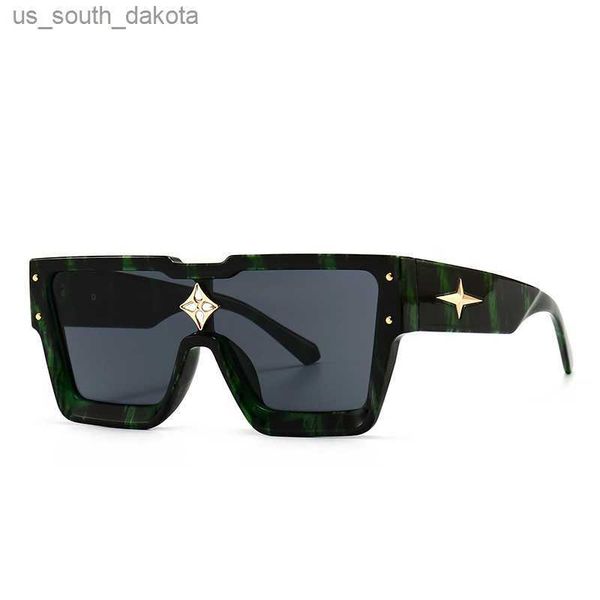 luxury brand designer square sunglasses men women fashion vintage big frame rivet travel driving cool sun glasses for male uv400 l230523, White;black
luxury brand designer square sunglasses men women fashion vintage big frame rivet travel driving cool sun glasses for male uv400 l230523, White;black