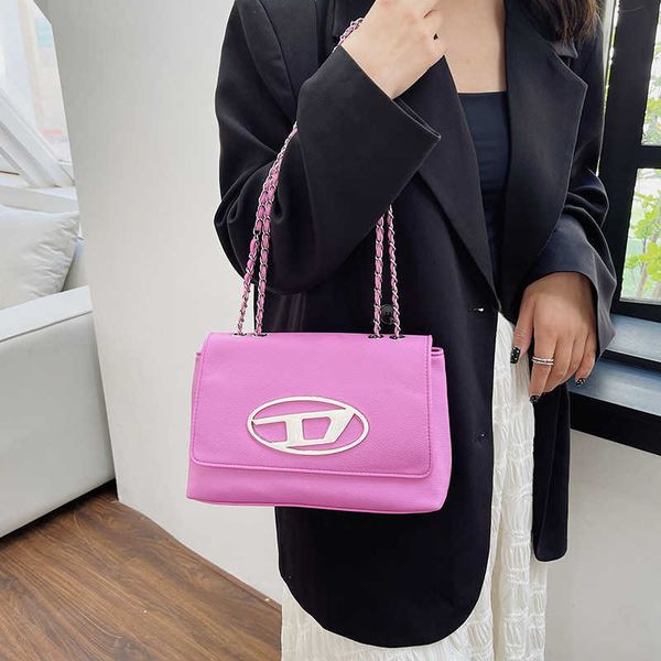 designer bag suitcase and dinner 2023 new product network red same fashion versatile macaron single shoulder crossbody bag for women
designer bag suitcase and dinner 2023 new product network red same fashion versatile macaron single shoulder crossbody bag for women