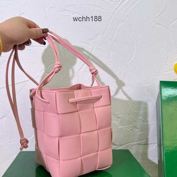 leather bag bottegas evening bags 2023 designer girl woven cassette tote basket handheld one shoulder crossbody mini bucket versatile women
leather bag bottegas evening bags 2023 designer girl woven cassette tote basket handheld one shoulder crossbody mini bucket versatile women