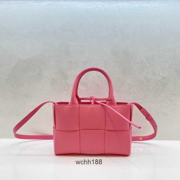 2023 designer bag bottegas evening bags arco tote shoulders girl knitted tote mini fashion high sense shoulder crossbody leather women'
2023 designer bag bottegas evening bags arco tote shoulders girl knitted tote mini fashion high sense shoulder crossbody leather women'