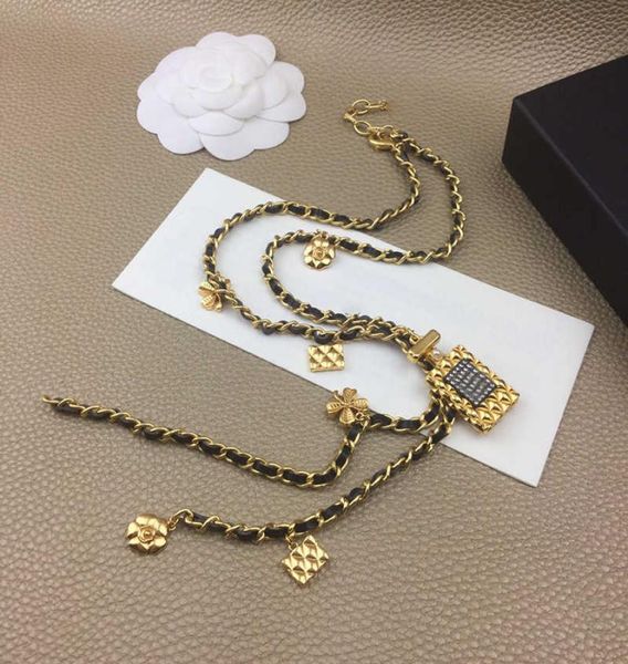 2020 brand fashion jewelry women vintage pearls chain perfume bottle pendants pearls chain necklace party fine fashion jewelry2140002, Silver
2020 brand fashion jewelry women vintage pearls chain perfume bottle pendants pearls chain necklace party fine fashion jewelry2140002, Silver