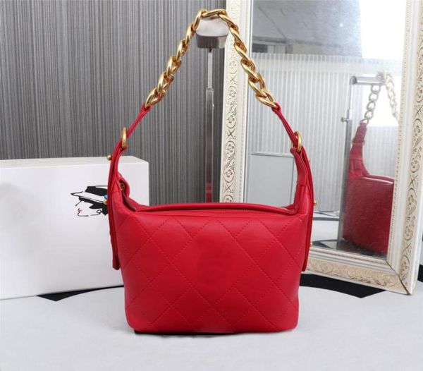handbags cowhide evening bag leather material gold chain silver chain highquality handbag shoulder bags8751693
handbags cowhide evening bag leather material gold chain silver chain highquality handbag shoulder bags8751693