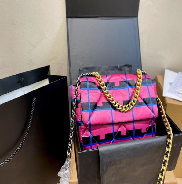 2022ss women039s satin cf bag flap cross design 19 bags of original cowhide classic bags metal mini handbag shoulder bags women7553417
2022ss women039s satin cf bag flap cross design 19 bags of original cowhide classic bags metal mini handbag shoulder bags women7553417