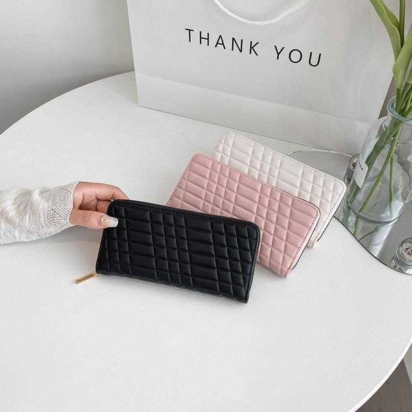 ladies purse wholesale clutch fashion trend indentation long wallet handbag, Red;black
ladies purse wholesale clutch fashion trend indentation long wallet handbag, Red;black