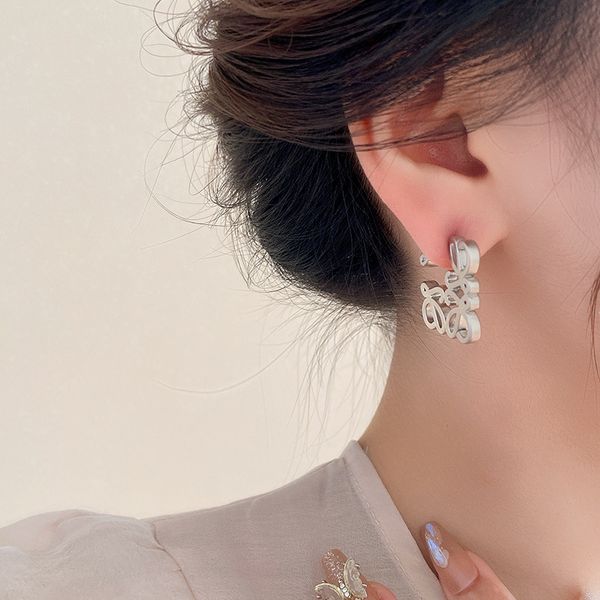 luxury pearl loewe earrings designer womens gold solid color stud earrings gift for girlfriend and wife wedding party jewelry, Golden;silver
luxury pearl loewe earrings designer womens gold solid color stud earrings gift for girlfriend and wife wedding party jewelry, Golden;silver