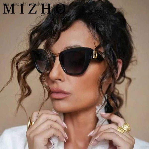 mizho gradient oversized retro square sunglasses women cat eye sun glasses for women brand oculos l230523, White;black
mizho gradient oversized retro square sunglasses women cat eye sun glasses for women brand oculos l230523, White;black