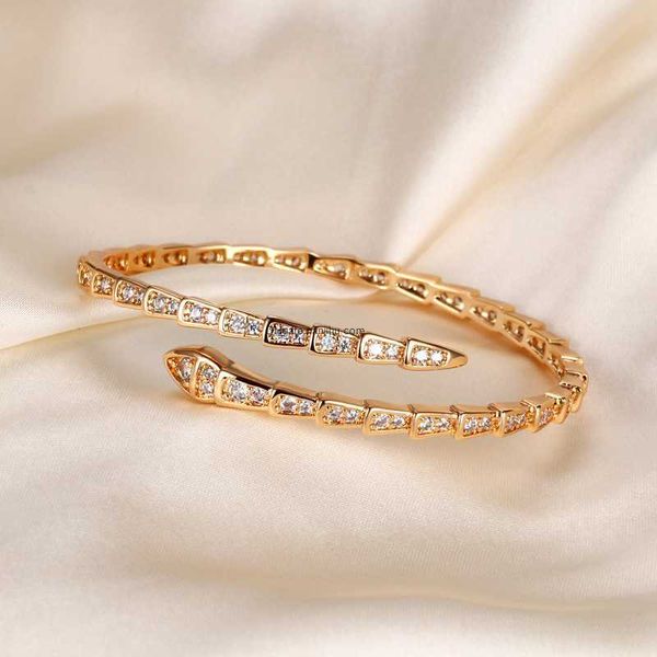 designer luxury belgary brand all sky star precision edition bone bracelet plated 18k full shaped snake opening design with diamond embeddin, Black
designer luxury belgary brand all sky star precision edition bone bracelet plated 18k full shaped snake opening design with diamond embeddin, Black