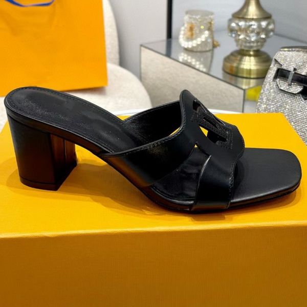 classic ladies leather slippers factory outlet mueller slippers outdoor indoor leisure flat-bottom plus size 43 brand design with women', Black
classic ladies leather slippers factory outlet mueller slippers outdoor indoor leisure flat-bottom plus size 43 brand design with women', Black