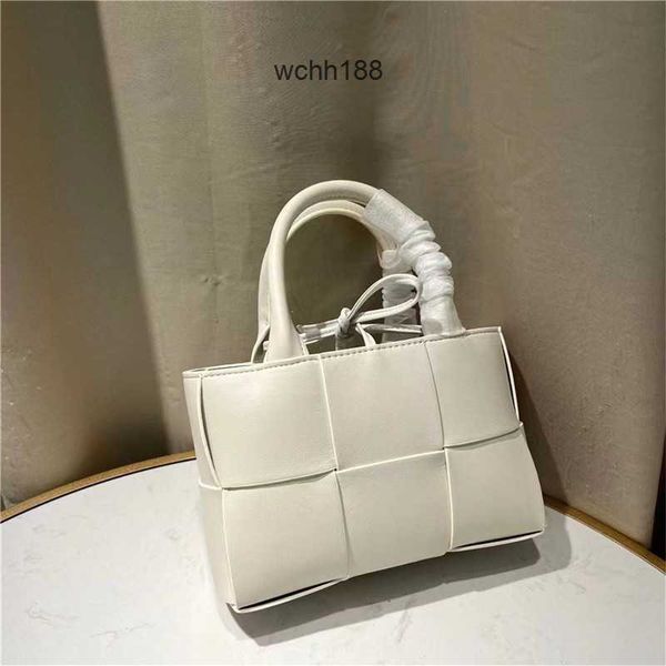 girl spring shoulder evening bags 2023 arco totes leather cowhide designer small knitted high single bag crossbody bottegas handbag women si
girl spring shoulder evening bags 2023 arco totes leather cowhide designer small knitted high single bag crossbody bottegas handbag women si