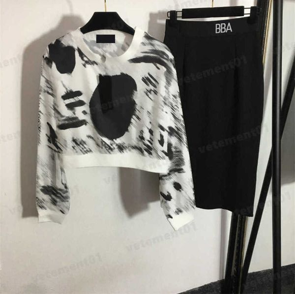 luxury womens two piece set short dress suit fashion graffiti letter print long sleeve tshirt and mid-length hip high-waist skirt sets desig, White
luxury womens two piece set short dress suit fashion graffiti letter print long sleeve tshirt and mid-length hip high-waist skirt sets desig, White