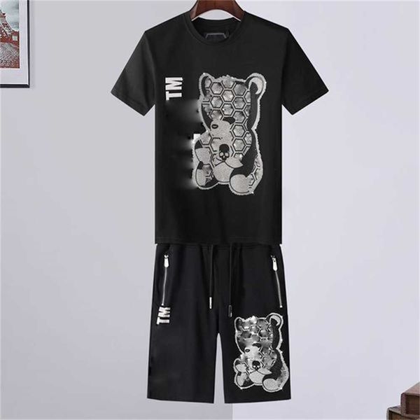 crystal skull designer t shirts pants piece sets mens summer tracksuits casual punk solid tshirt print letter dollar tee skateboard clothin, Gray
crystal skull designer t shirts pants piece sets mens summer tracksuits casual punk solid tshirt print letter dollar tee skateboard clothin, Gray