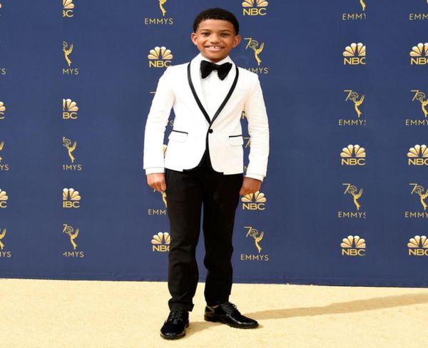 children formal wear white two pieces boy039s blazers shawl lapel attires kid clothing with jackets vest and pants ring bearer 3020050, Black
children formal wear white two pieces boy039s blazers shawl lapel attires kid clothing with jackets vest and pants ring bearer 3020050, Black