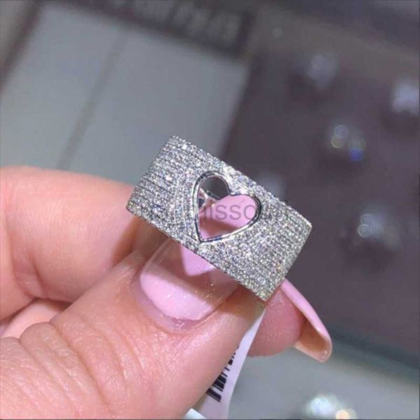 band rings cute heart big band ring with bling zircon stone for women wedding engagement fashion jewelry j230531, Silver
band rings cute heart big band ring with bling zircon stone for women wedding engagement fashion jewelry j230531, Silver
