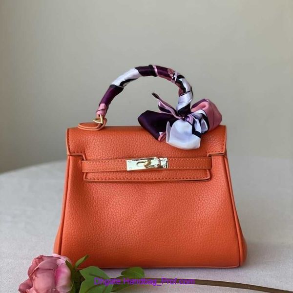 designer h home kelys tote bag online shop mini bag handheld crossbody one shoulder versatile soft leather with real logo
designer h home kelys tote bag online shop mini bag handheld crossbody one shoulder versatile soft leather with real logo