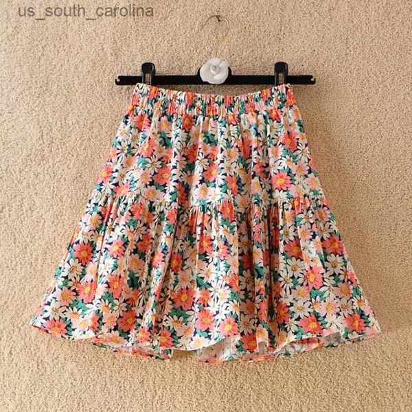 skirts summer women hight waist flower mini skirts ladies a-line floral printed splicing short skirts for female l230522, Black
skirts summer women hight waist flower mini skirts ladies a-line floral printed splicing short skirts for female l230522, Black