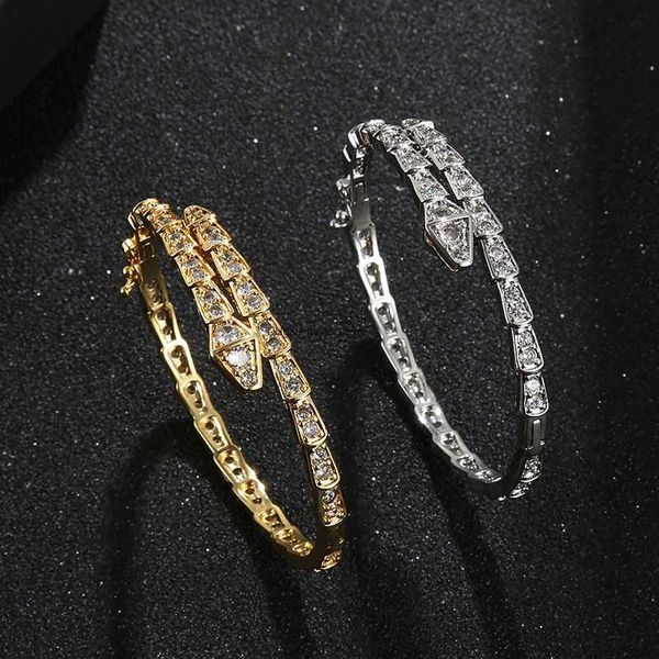 designer luxury belgary brand copper micro inlaid classic full circle shaped openable bracelet black zircon snake bone handpiece
designer luxury belgary brand copper micro inlaid classic full circle shaped openable bracelet black zircon snake bone handpiece