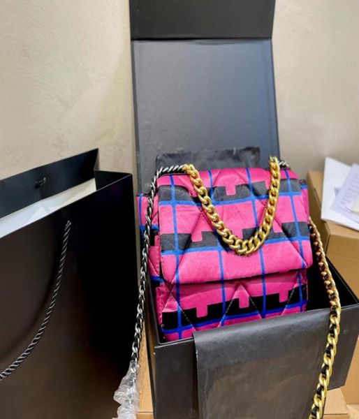 2022ss women039s satin cf bag flap cross design 19 bags of original cowhide classic bags metal mini handbag shoulder bags women6989948
2022ss women039s satin cf bag flap cross design 19 bags of original cowhide classic bags metal mini handbag shoulder bags women6989948