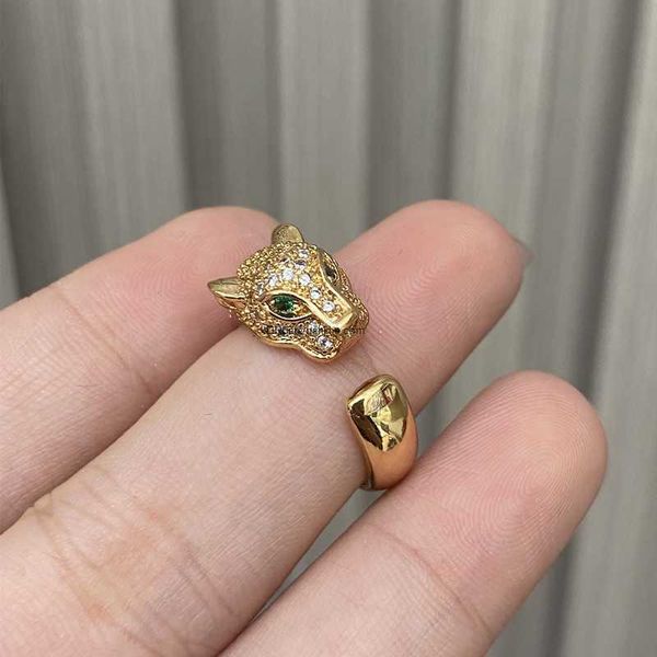 designer luxury cait brand tier the new domineering leopard open fashionable atmospheric personalized it is adorned diamonds with a spotted, Silver
designer luxury cait brand tier the new domineering leopard open fashionable atmospheric personalized it is adorned diamonds with a spotted, Silver