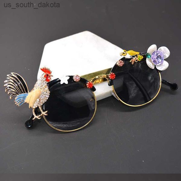 2021 baroque handmade sunglasses for women cat eye girl's glasses golden chicken ladies sun glasses for party gifts l230523, White;black
2021 baroque handmade sunglasses for women cat eye girl's glasses golden chicken ladies sun glasses for party gifts l230523, White;black