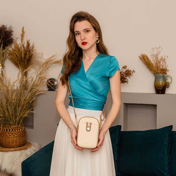 female panelled small bag crossbody bags for messenger women soft pu phone leather mini shoulder brand designer ladies purse
female panelled small bag crossbody bags for messenger women soft pu phone leather mini shoulder brand designer ladies purse