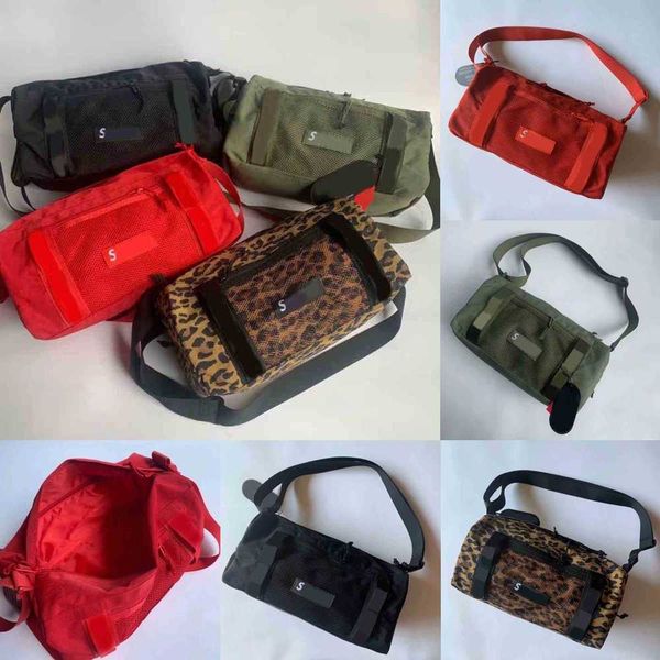 new supe-letter duffel bag single shoulder bag mini designers handbags multiple styles designer bag student mens versatile female luggage ba
new supe-letter duffel bag single shoulder bag mini designers handbags multiple styles designer bag student mens versatile female luggage ba