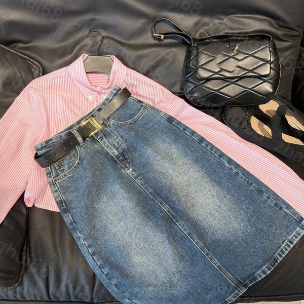 23ss wrap skirt designer skirts womens designer clothing new do old wash water hair edge letter decoration high waist belt mid-length denim, Black
23ss wrap skirt designer skirts womens designer clothing new do old wash water hair edge letter decoration high waist belt mid-length denim, Black