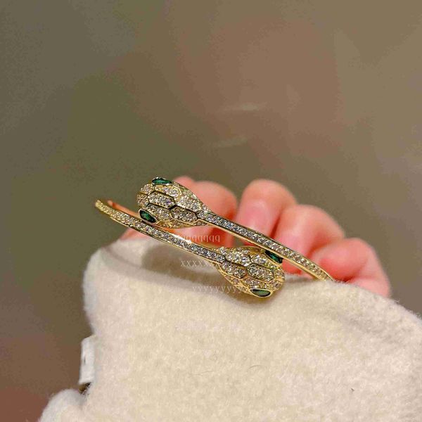 designer luxury belgary brand 14k snake 2023 electroplated real gold small fresh versatile bracelet style handicraft j410, Black
designer luxury belgary brand 14k snake 2023 electroplated real gold small fresh versatile bracelet style handicraft j410, Black