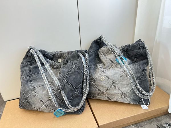 the tote bag 22 denim blue bag luxury designer women shoulder bag tote shopping bag vintage handbag designer backpack bags designer women ba
the tote bag 22 denim blue bag luxury designer women shoulder bag tote shopping bag vintage handbag designer backpack bags designer women ba