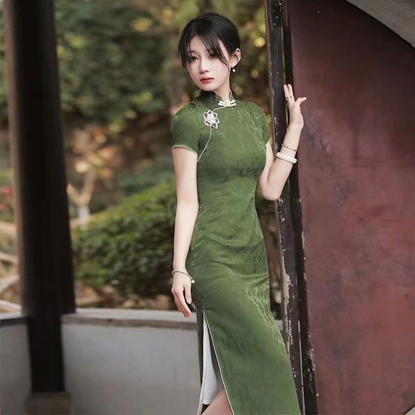 qipao new women's summer green improved edition retro republic of china style advanced sense temperament young style, Blue;red
qipao new women's summer green improved edition retro republic of china style advanced sense temperament young style, Blue;red