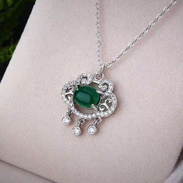 inns xiangyun ruyi safe female senior niche pure silver long life clavicle necklace for girlfriend1
inns xiangyun ruyi safe female senior niche pure silver long life clavicle necklace for girlfriend1