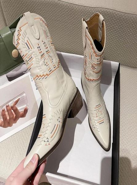 ladies mid calf cowboy boots for women pointed toe pu leather western shoes embroidery autumn winter low medium square heels size32543458, Black
ladies mid calf cowboy boots for women pointed toe pu leather western shoes embroidery autumn winter low medium square heels size32543458, Black