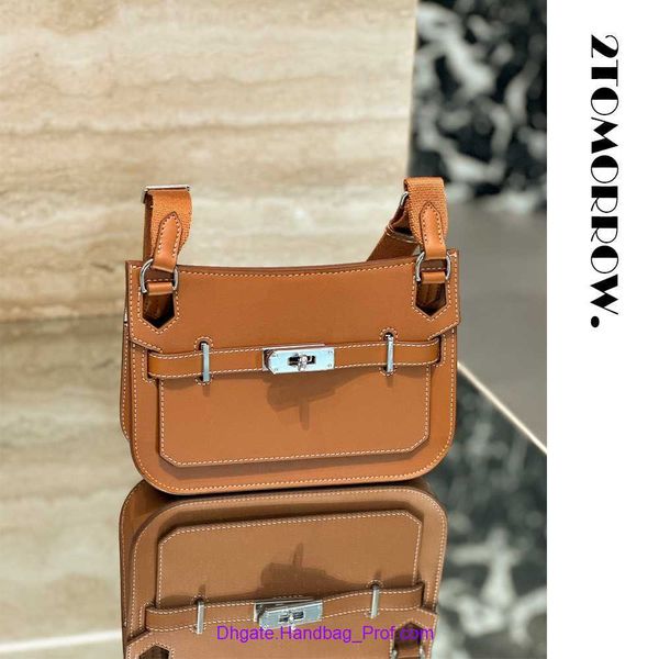 8a quality original hemrres j ypsiere tote bag for sale gypsy mini golden brown swift calfskin shoulder backpackhave real logo
8a quality original hemrres j ypsiere tote bag for sale gypsy mini golden brown swift calfskin shoulder backpackhave real logo